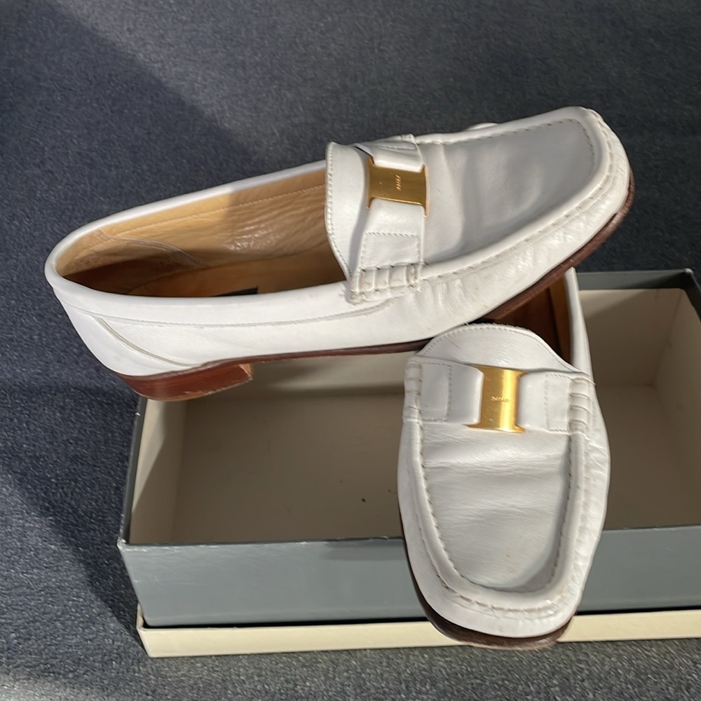 Shoes - Picture 4 of 4